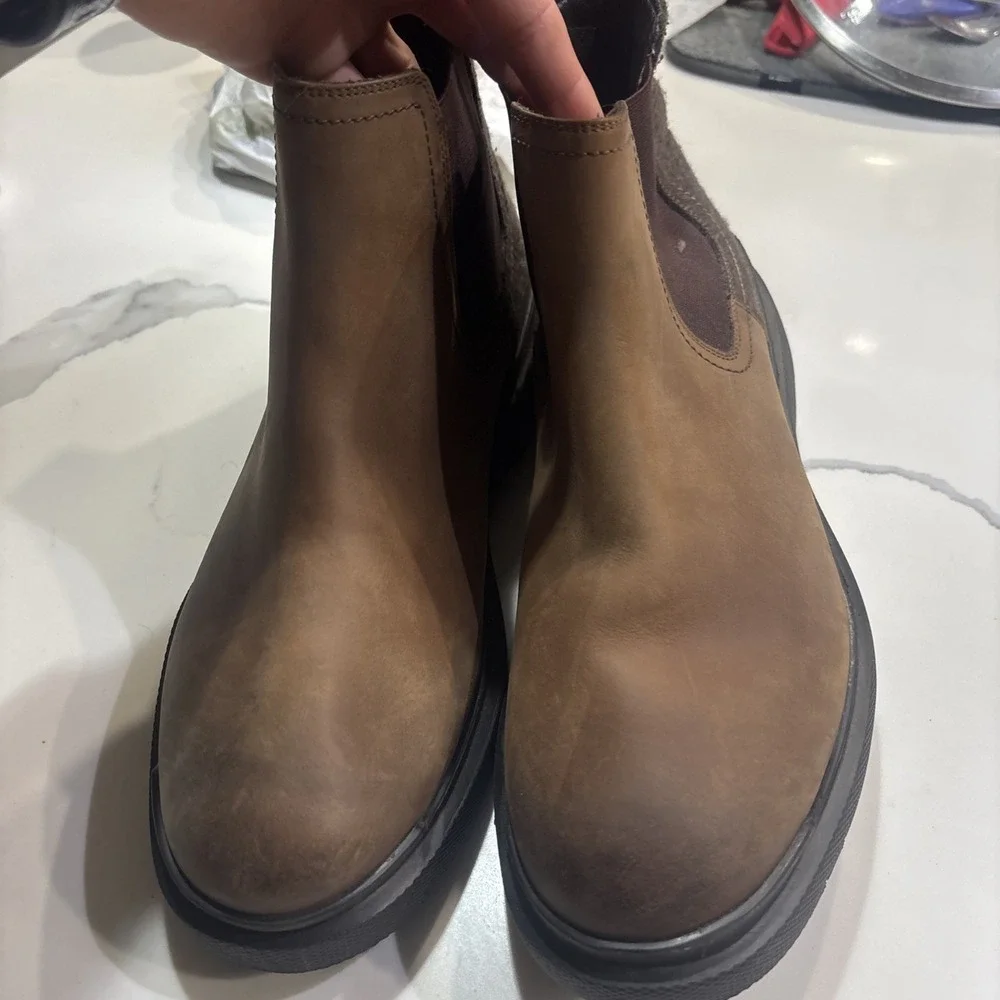 thomas and vine boots Tru Comfort Size 9